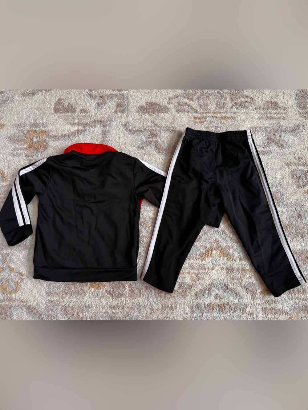 Adidas - Picture 4 of 4